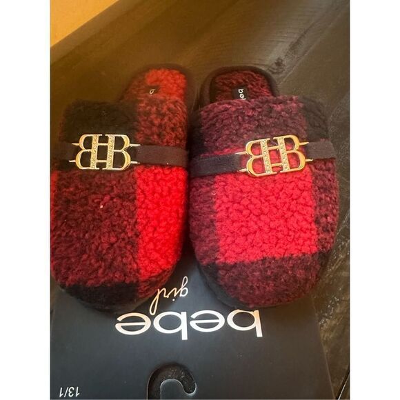 Bebe Girls Bebe Sherpa Slippers medium 13/1 Red/Black plaid - Picture 2 of 5